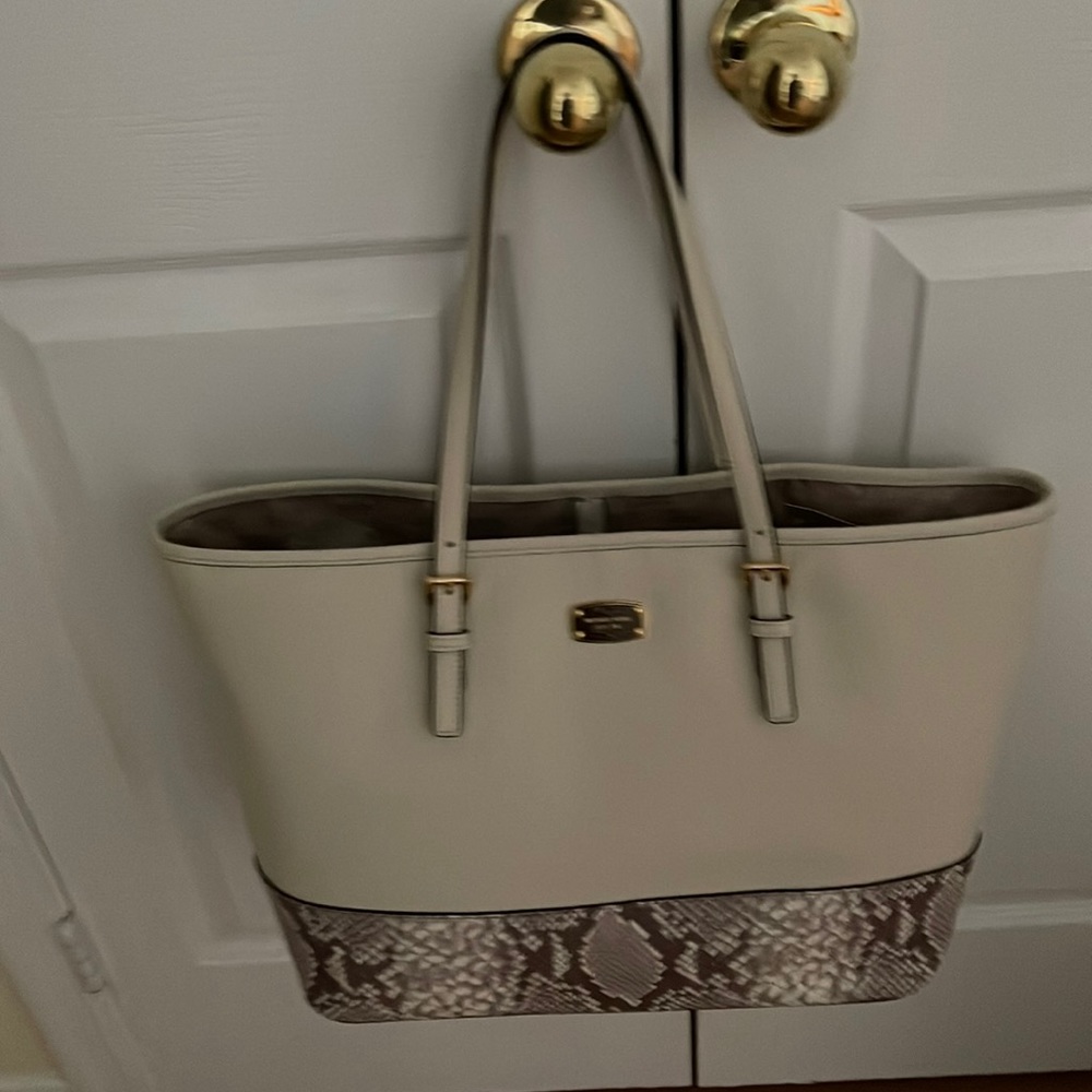 Women purse brand new